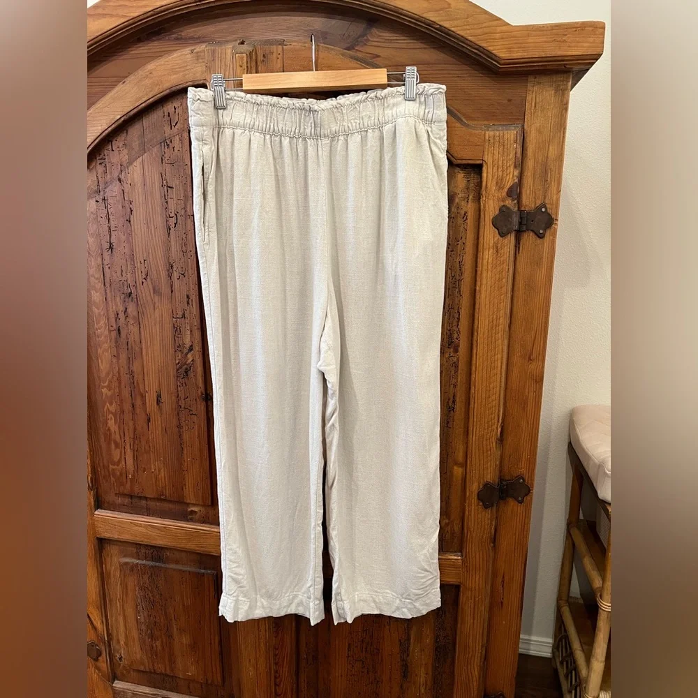 H&M Cream Cropped Wide Leg Pants